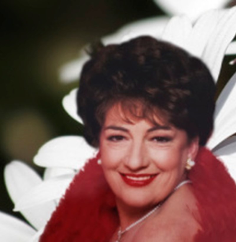 Mme Ginette Denis