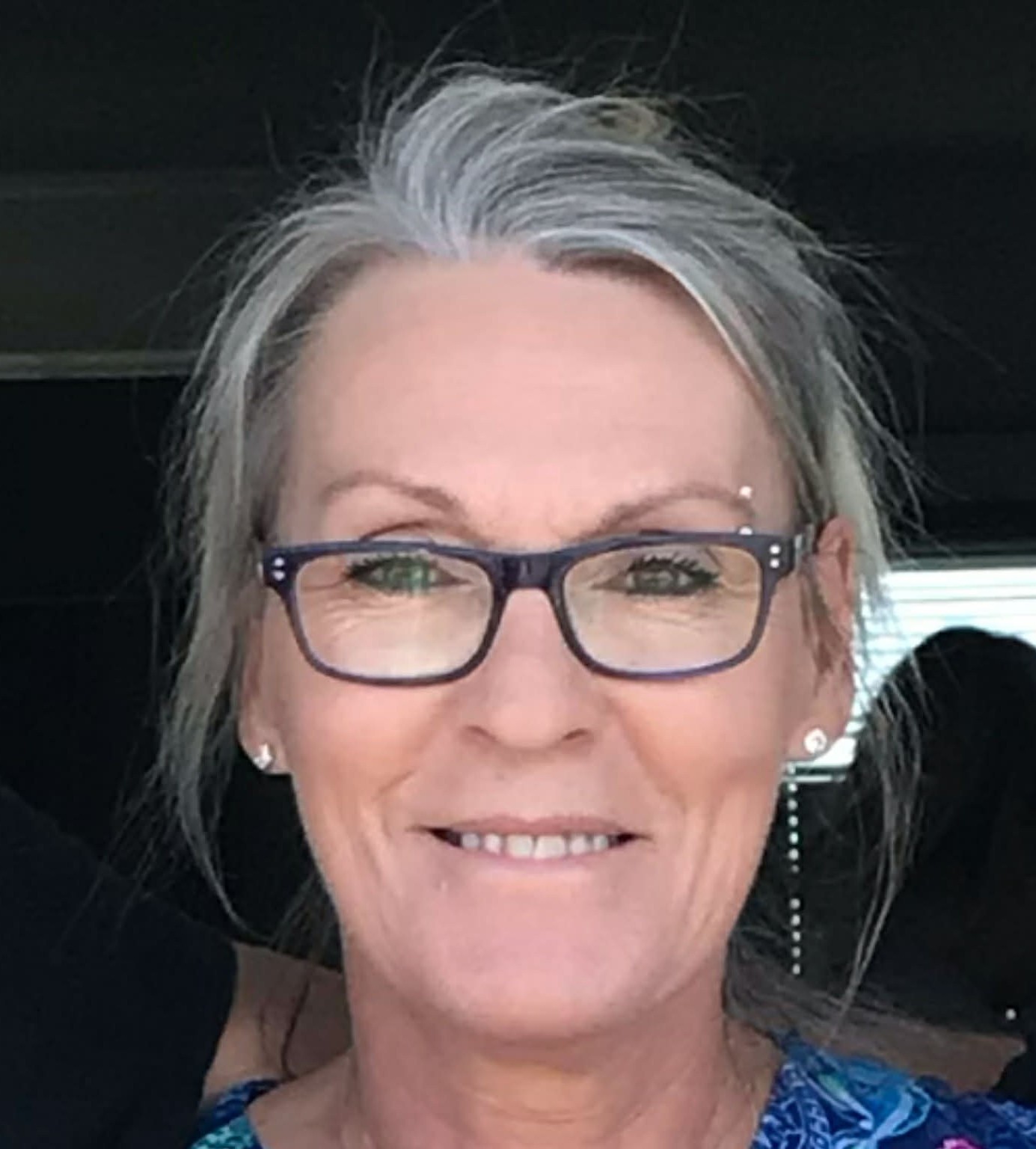 Mme Francine Brisebois